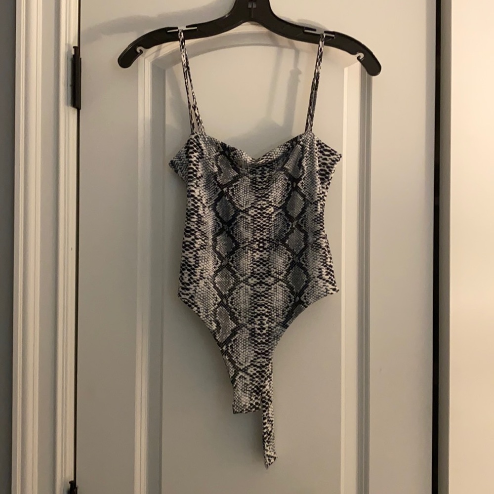 Mystique Boutique snake print straight top bodysuit